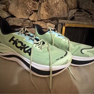Hoka Skyward X size 13
